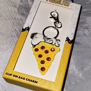 Peanuts Snoopy Pizza Bag Charm Keychain Ta M